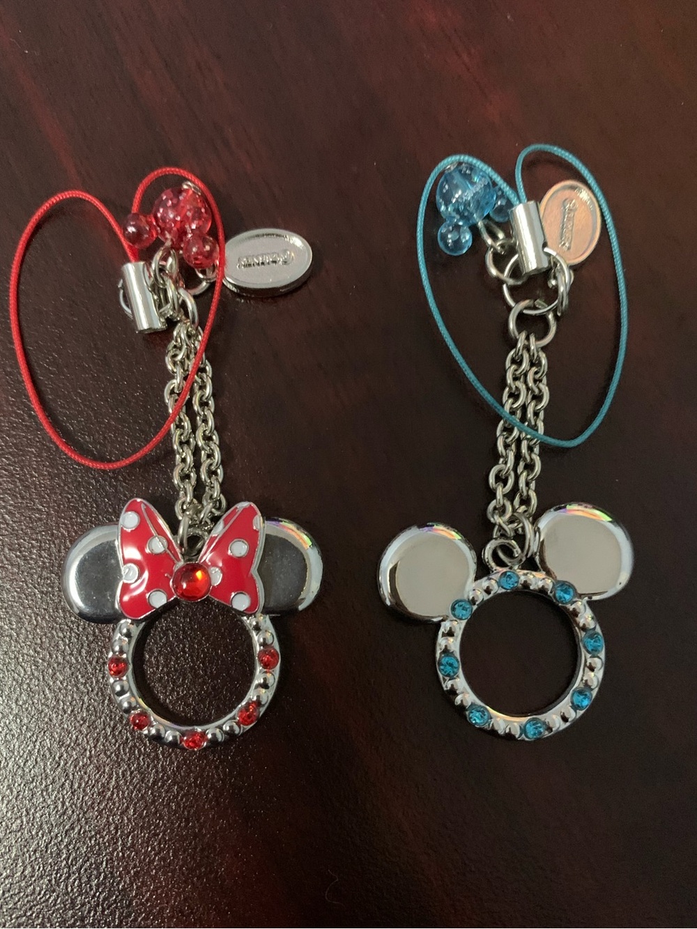 Disney Kids Minnie Mouse-Inspired Charm Keyrings in Red and Blue
